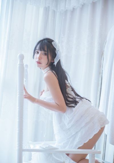 一边亲一边摸韩剧_BD在线观看视频
