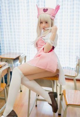 三男玩一女免费a级_1080在线观看视频