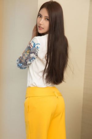 变成了黑皮辣妹后和好朋友在一起_4K视频大全